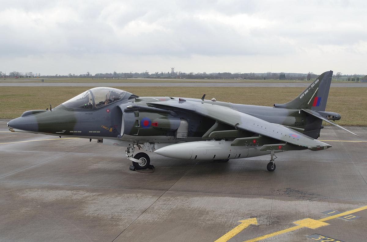 Harrier's. Bae Harrier gr. 7. Bae Harrier II. Истребитель бар Харриер 2. Harrier АПК 1.